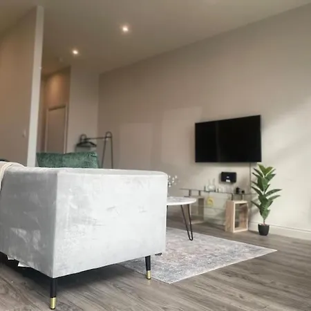 Central Leeds Luxury *